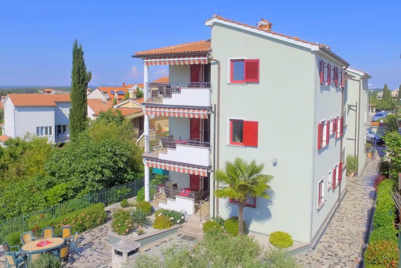 Villa Symphonie Πόρετς Εξωτερικό φωτογραφία